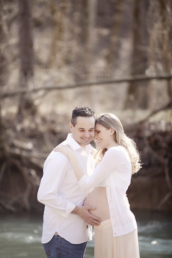 maternity and newborn photographer in knoxville, tn