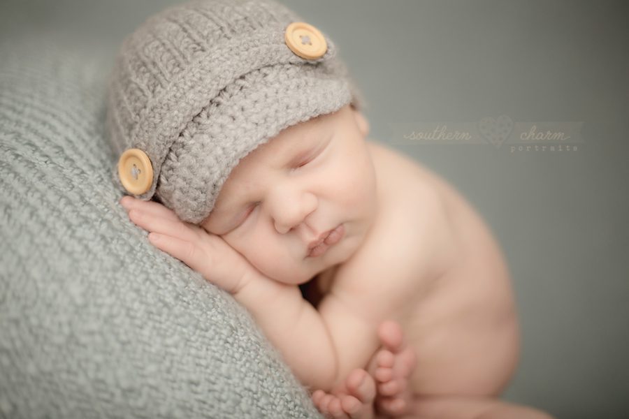 maternity and newborn photographer in knoxville, tn