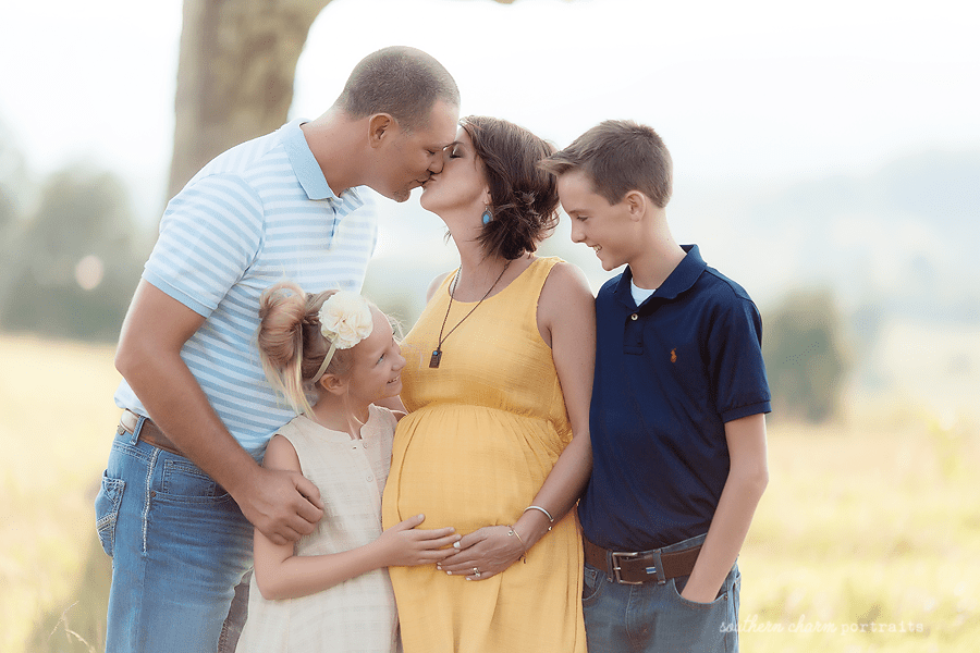 Maternity photography West Knoxville
