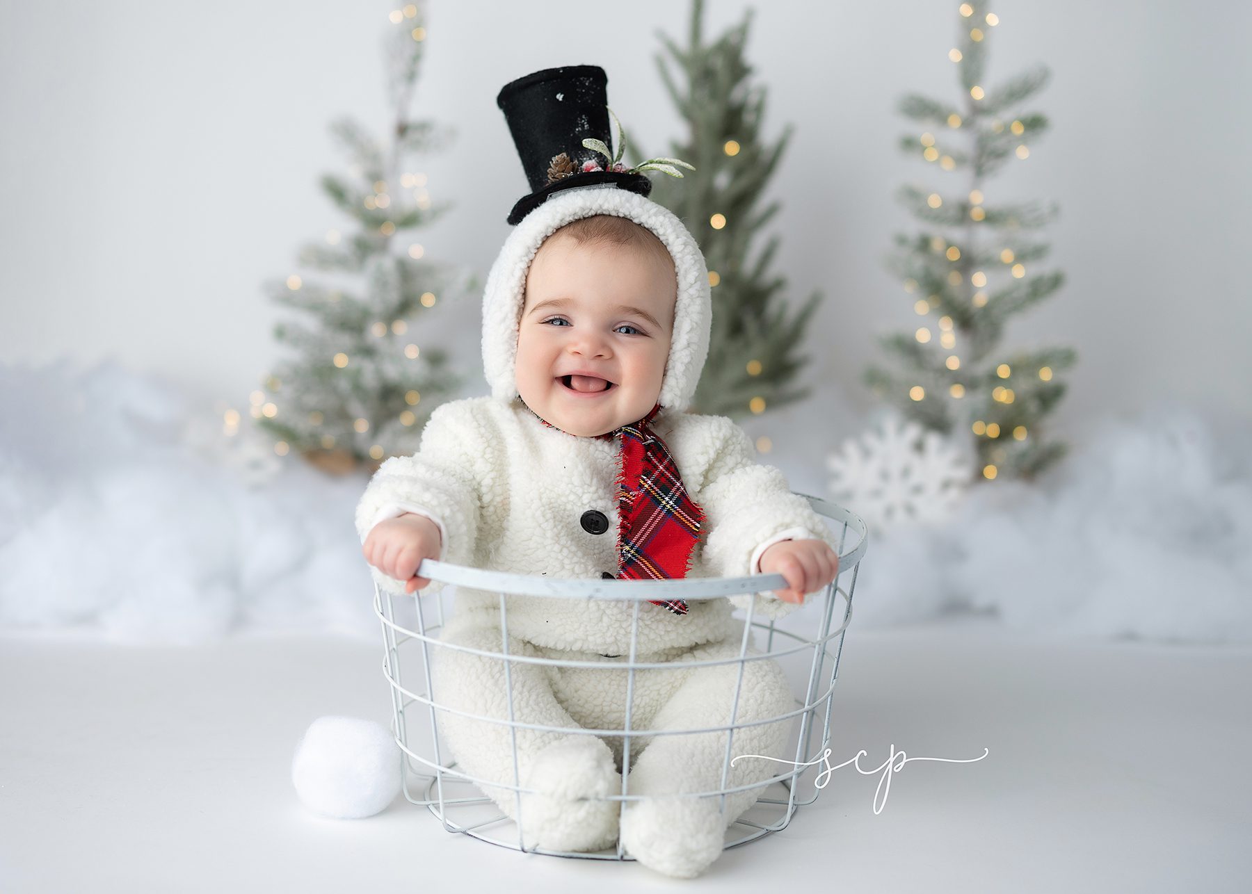 baby's 1st christmas portraits knoxville